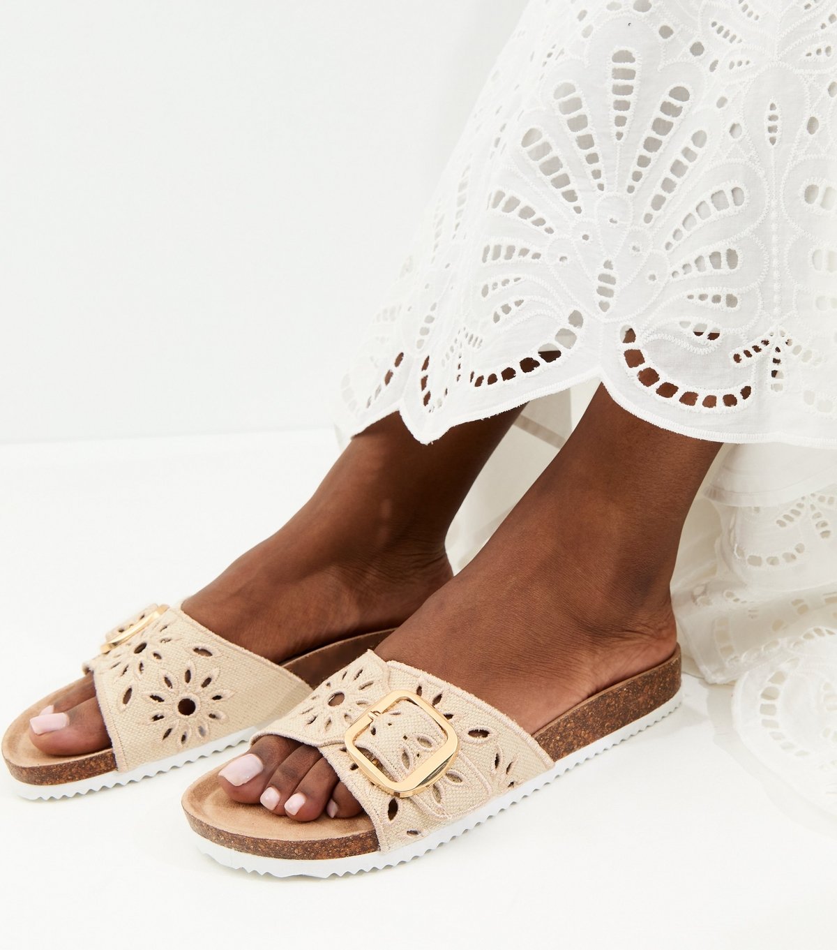 New Look Women's Off White Floral Embroidered Flat Mule Sandals Vegan New Look - 2