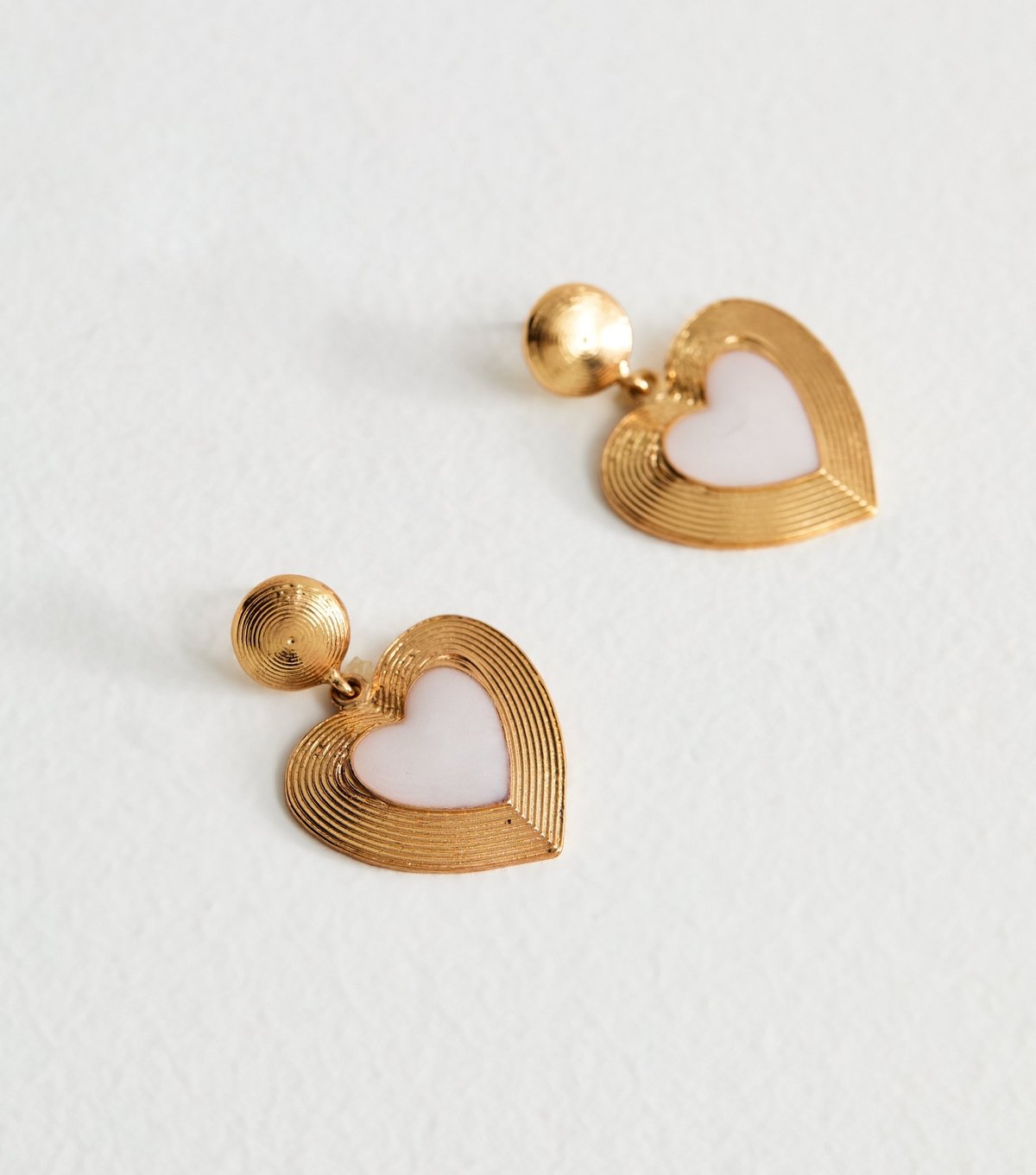 New Look Gold Tone Ribbed Drop Heart Earrings New Look - 3