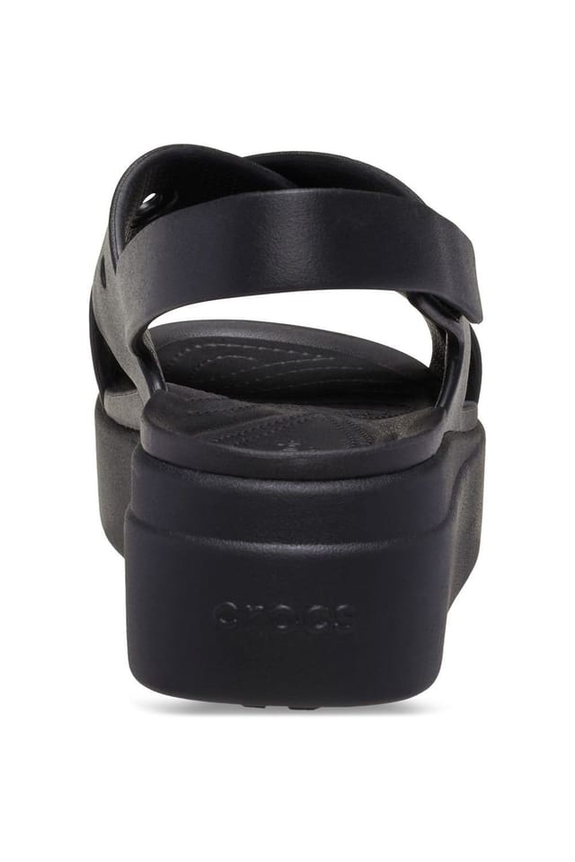 Crocs Crocs Women's Brooklyn 4U Cross Strap Sandal in Black - 2