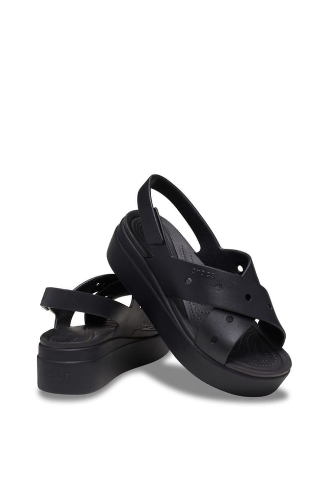 Crocs Crocs Women's Brooklyn 4U Cross Strap Sandal in Black - 3