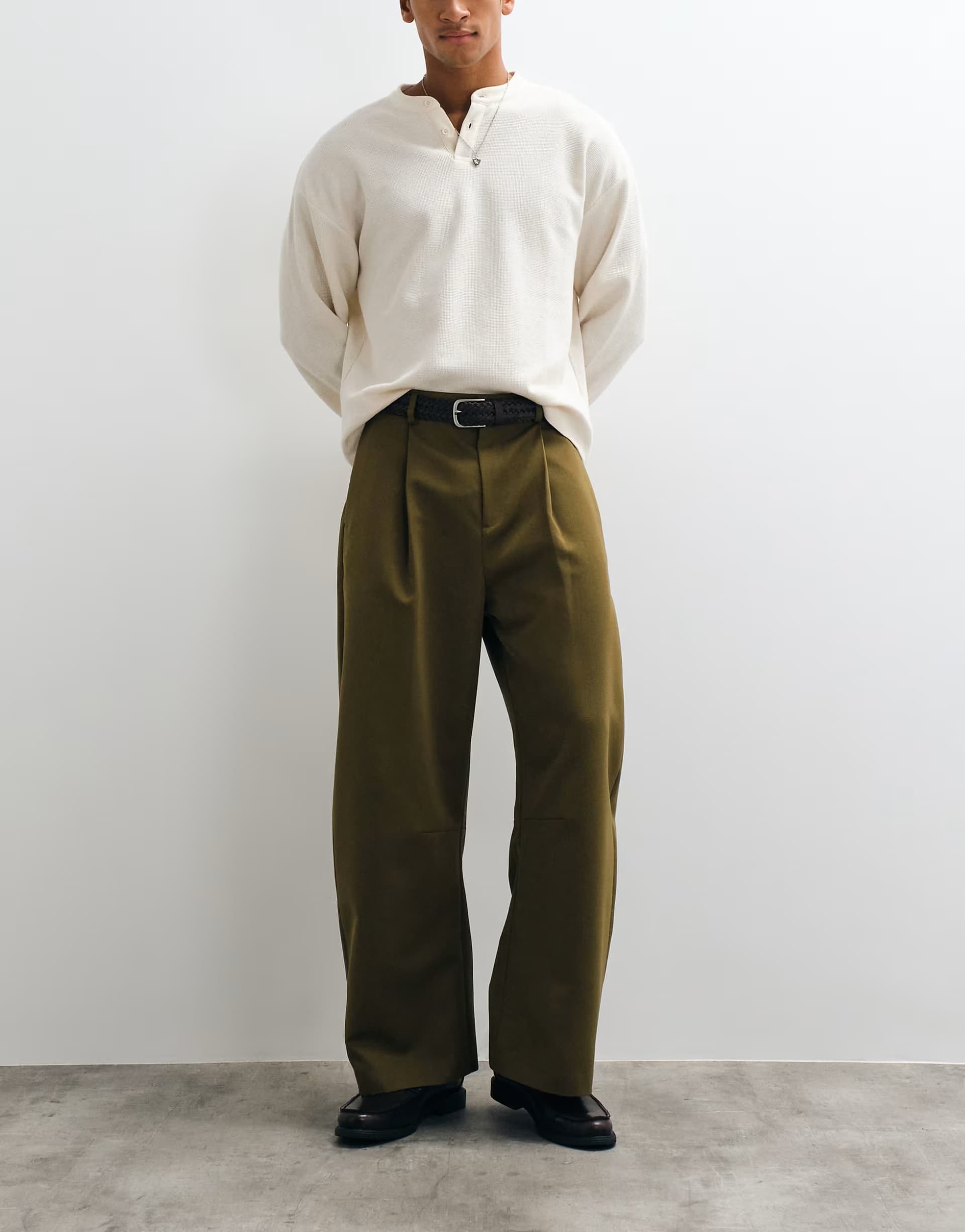 ASOS ASOS DESIGN tailored barrel trousers in olive green