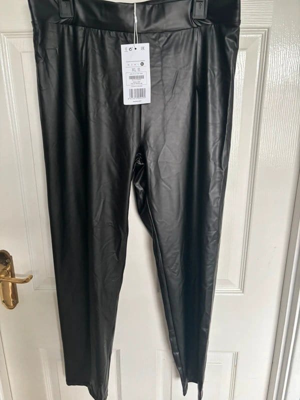 Bershka Bershka petite high waisted leggings - 1