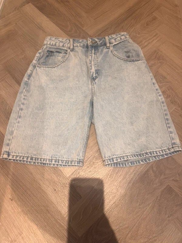 Never Fully Dressed Never fully dressed blue denim shorts / jorts size 10