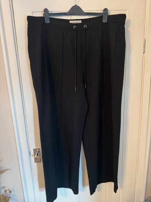 FatFace Ely Black Ponte Wide Leg Trousers - Size 22