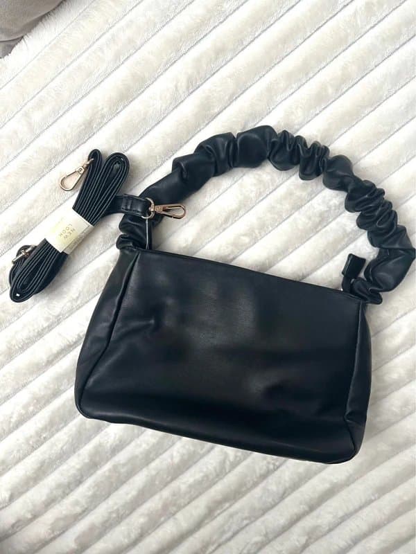 New Look New Look black ruched bag