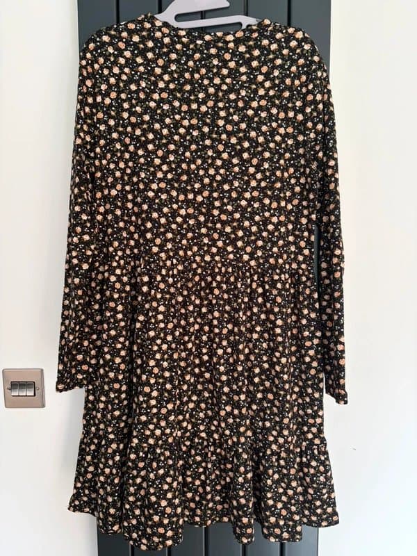 New Look New Look Black Floral smock dress size 14