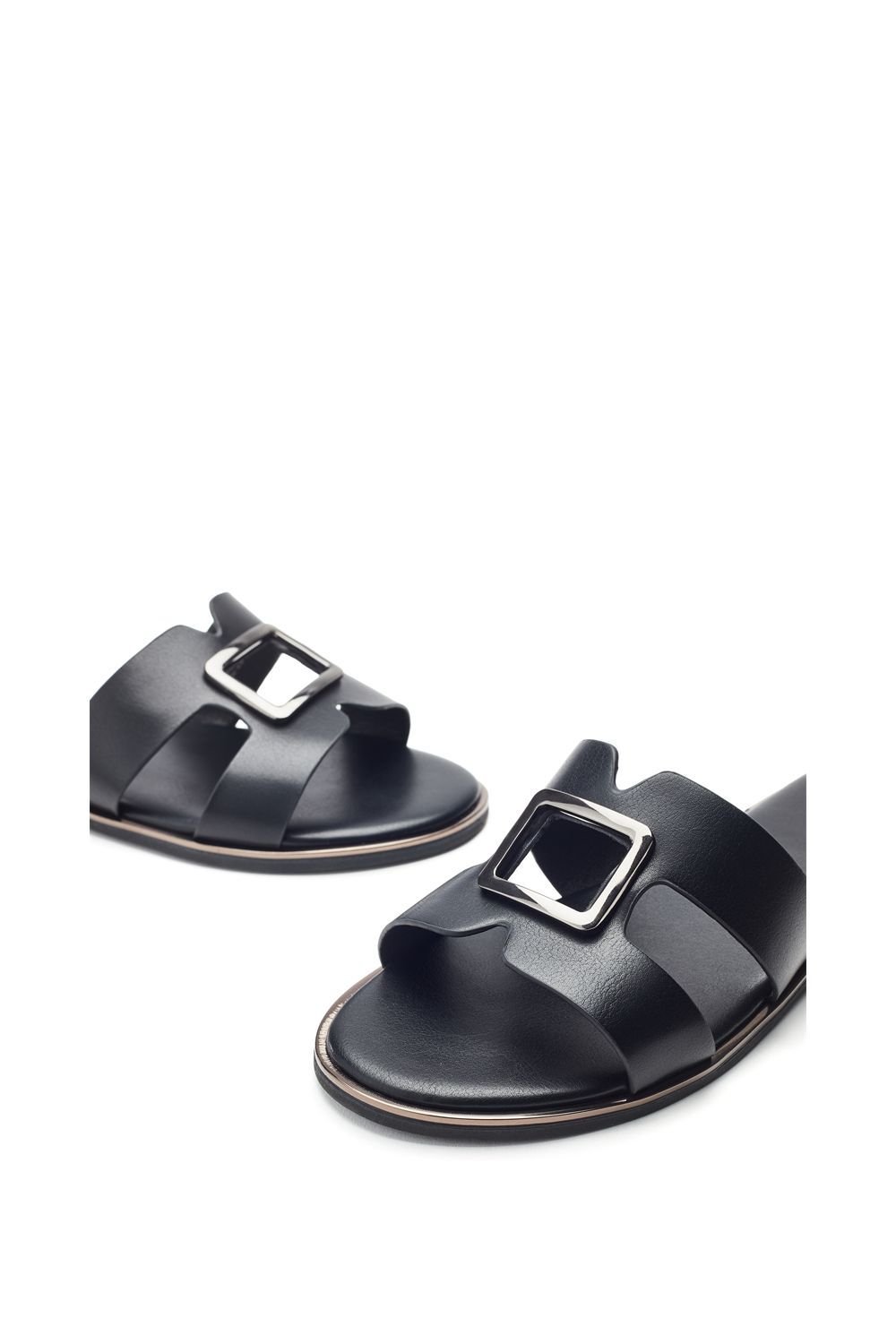 Moda In Pelle Moda In Pelle Women's 'Jeanie' Porvair Sandals in Black - 4