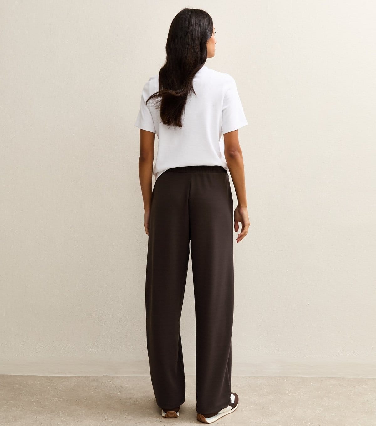 New Look Women's Premium Dark Brown Barrel Leg Joggers New Look - 4