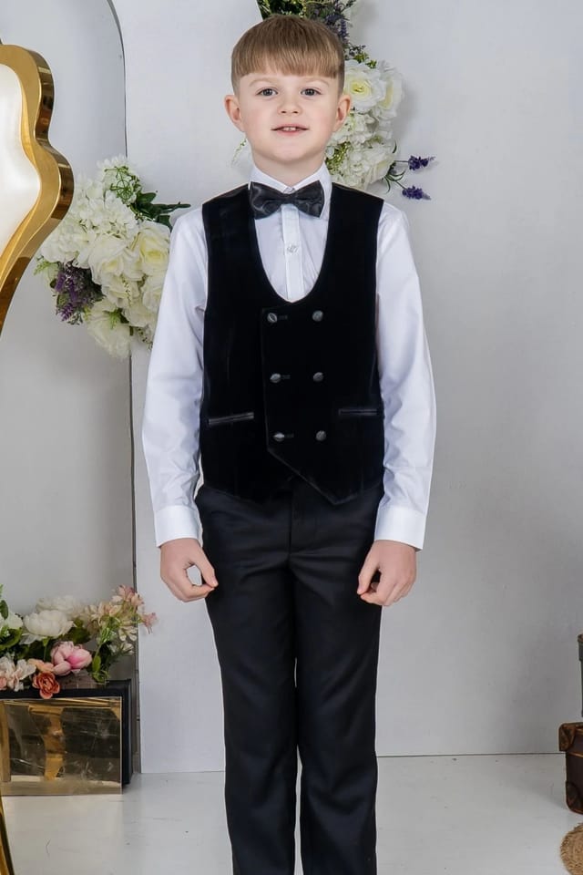Vivaki Vivaki Men's 5 Piece Black Velvet Tuxedo - 3