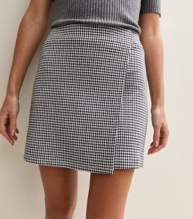 New Look Women's Black Houndstooth Jersey Jacquard Mini Skirt New Look - 3