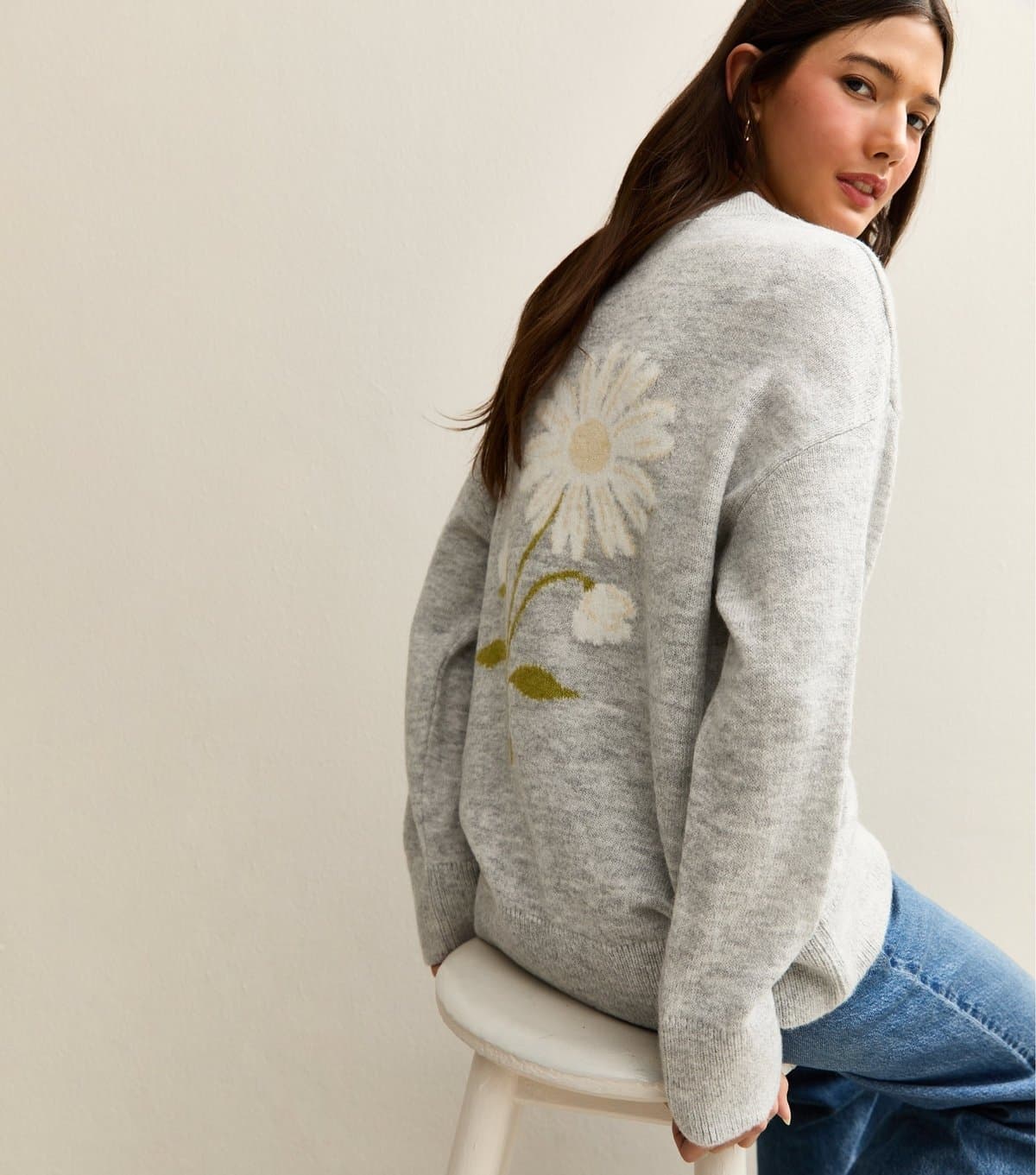New Look Women's Light Grey Daisy Midweight Knit Jumper New Look