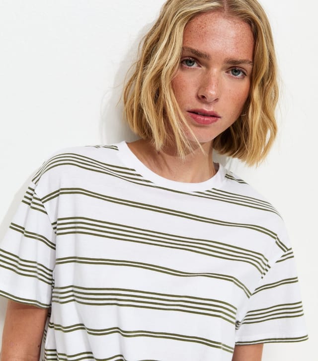 New Look Women's White and Green Striped Tie Front T-Shirt New Look - 3