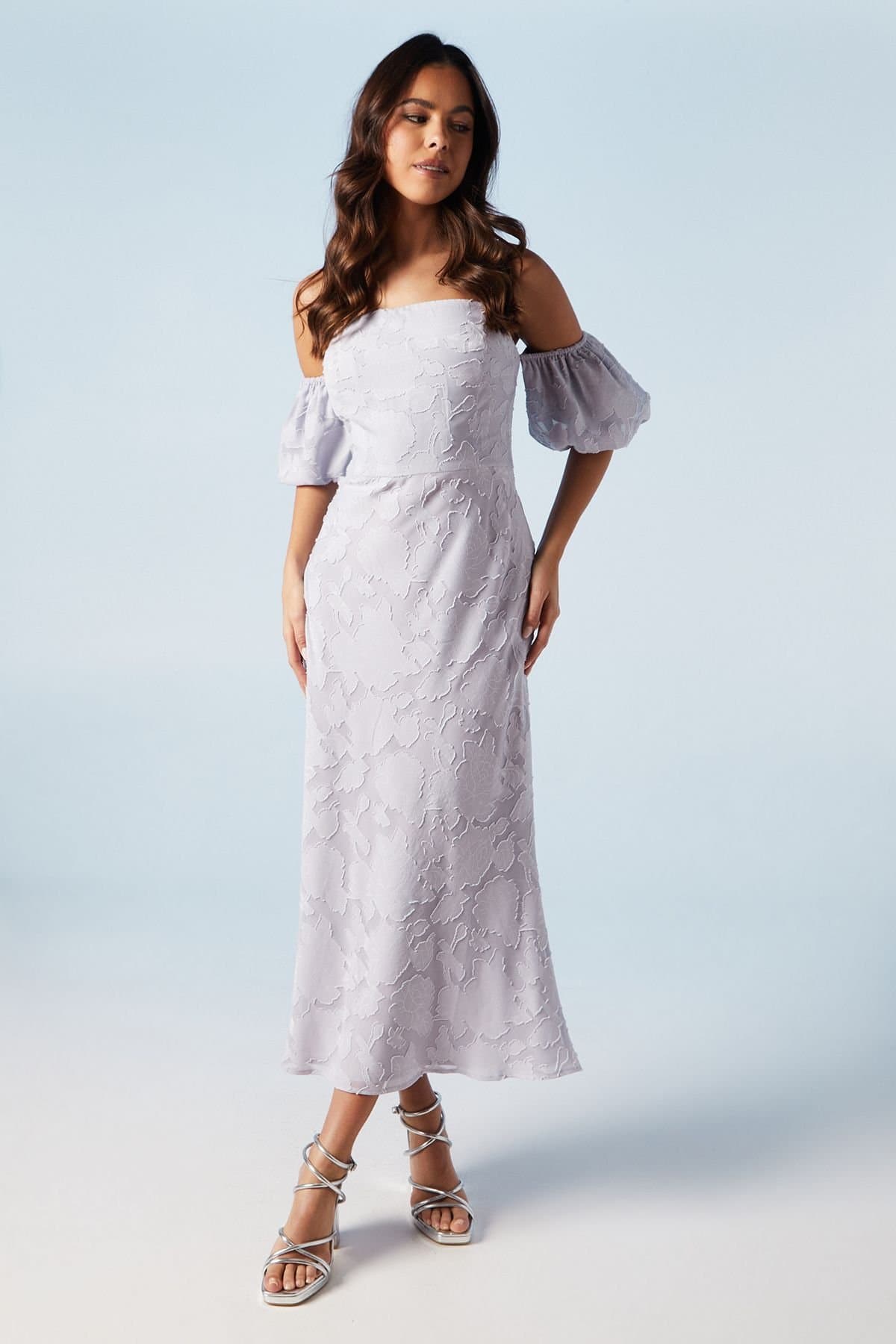 Oasis Oasis Women's Rose Jacquard Puff Sleeve Asym Detail Bridesmaid Midi Dress in Lilac