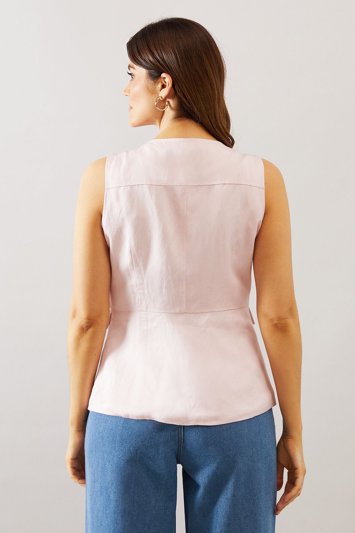 Wallis Wallis Women's Button Through Waistcoat in Blush - 3