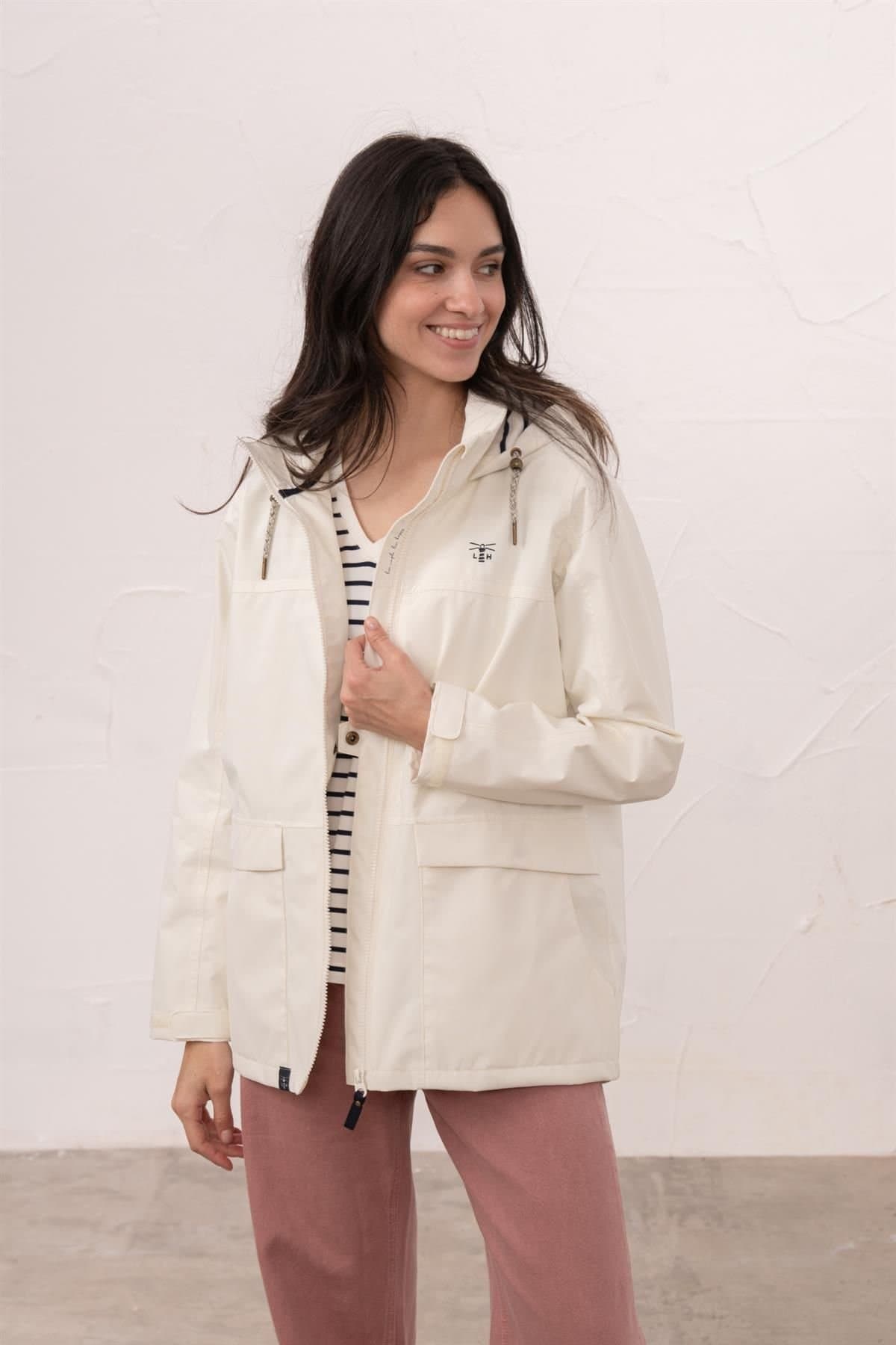Lighthouse Clothing Lighthouse Clothing Women's Beachcomber Waterproof Jacket Spring Sumer Outdoor Coat in Off-White