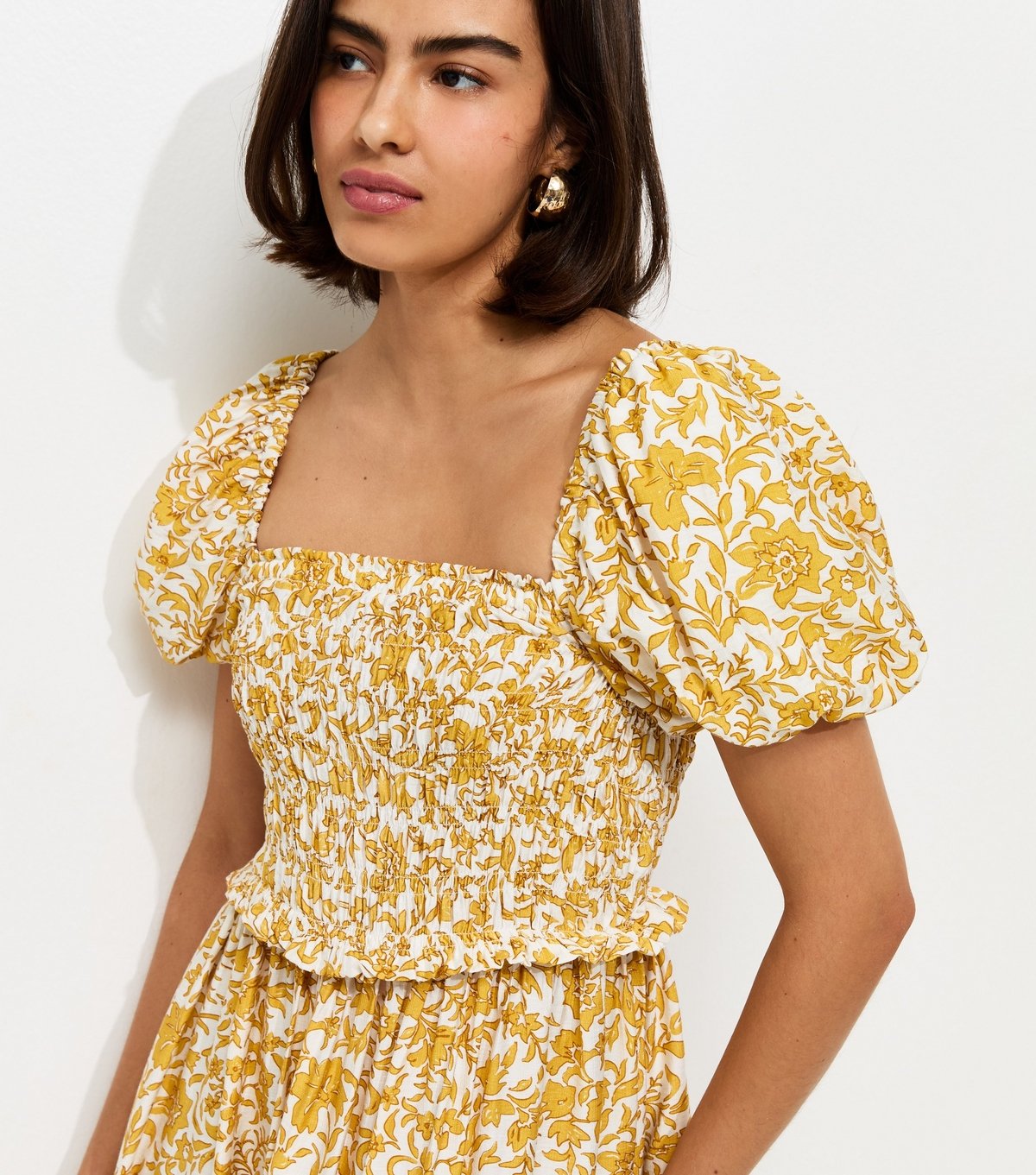 New Look Women's Yellow Floral Shirred Midi Dress New Look - 2