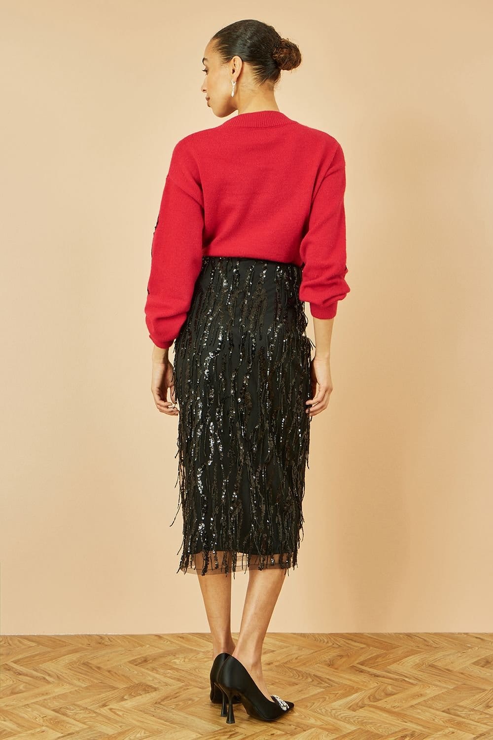 Yumi Yumi Women's Red Sequinned Bow Neckline Jumper - 4