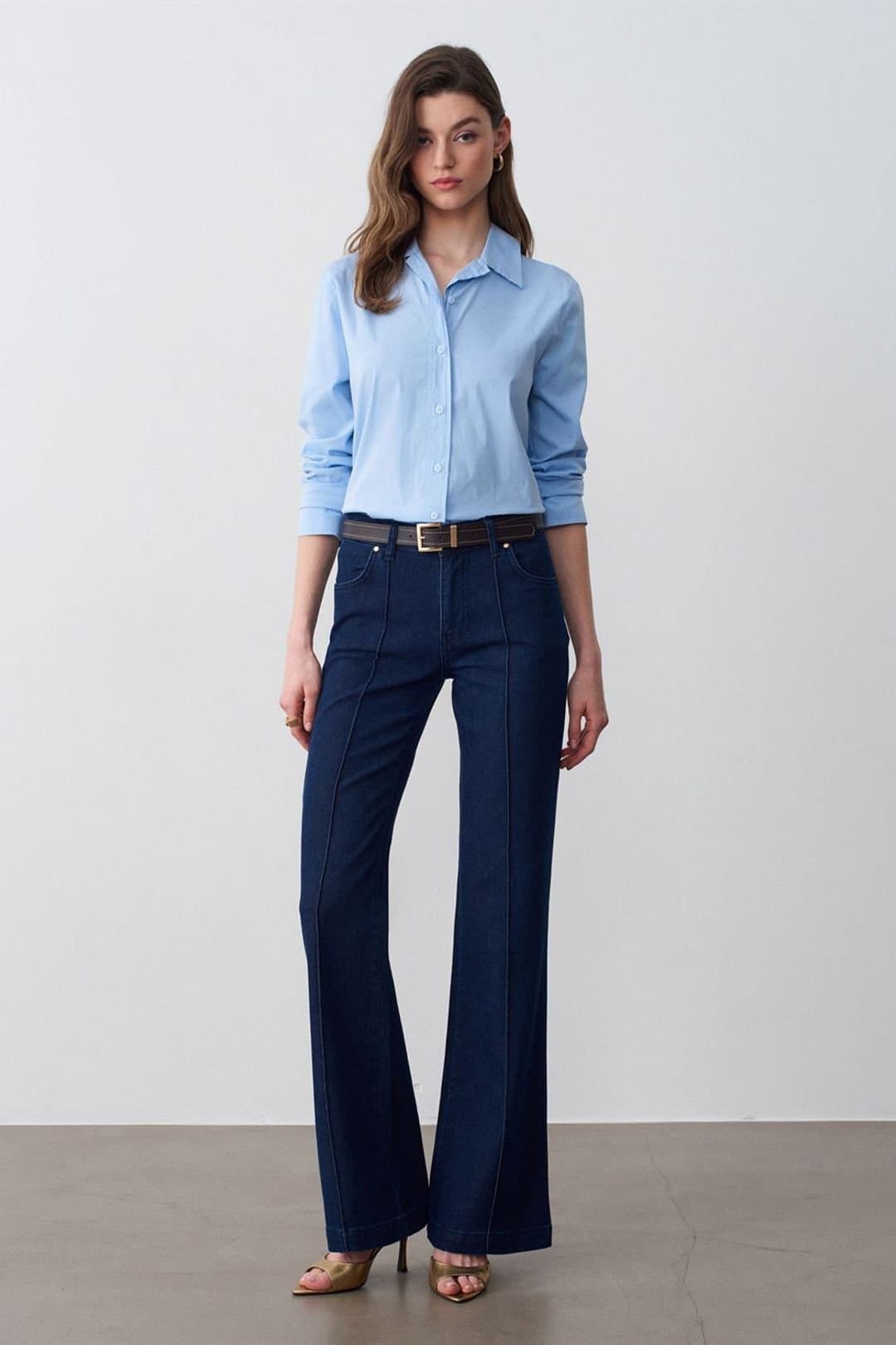 Dilvin Dilvin Women's High-Waist Flare Jeans in Dark Indigo