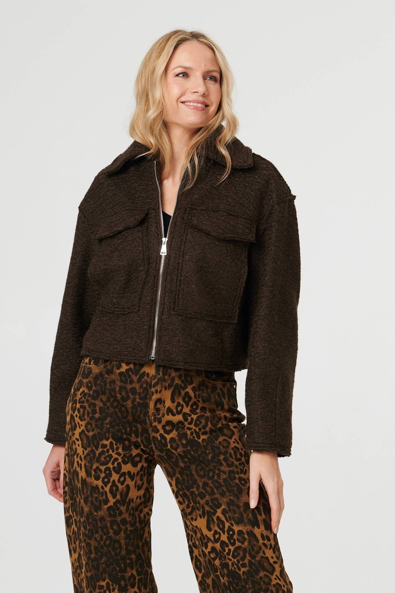 Izabel London Izabel London Brown Cropped Jacket with Collar