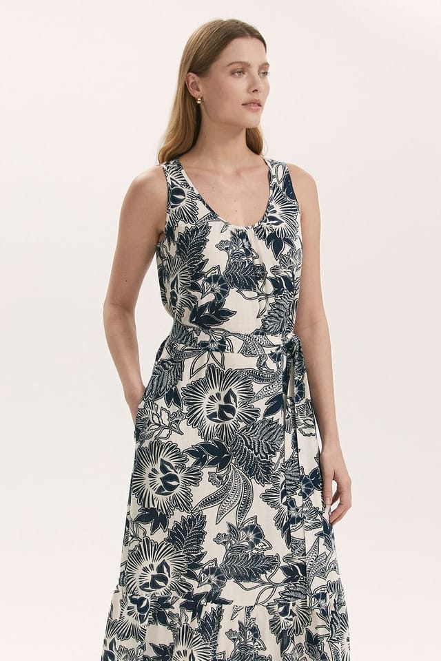 Finery London Finery London Women's Marta Linen Blend Midi Dress in Mid Navy - 2