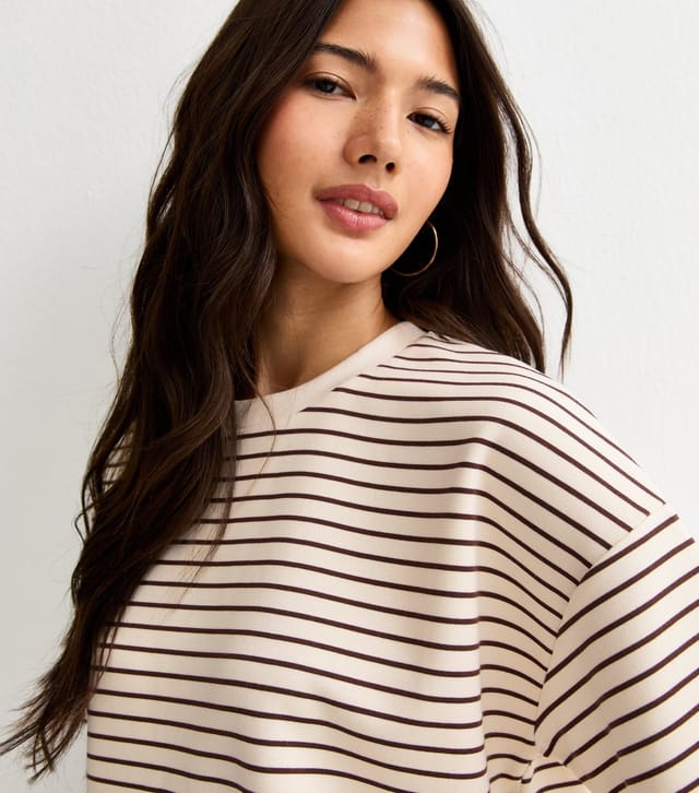 New Look Women's Premium Brown Striped Relaxed T-Shirt New Look - 2