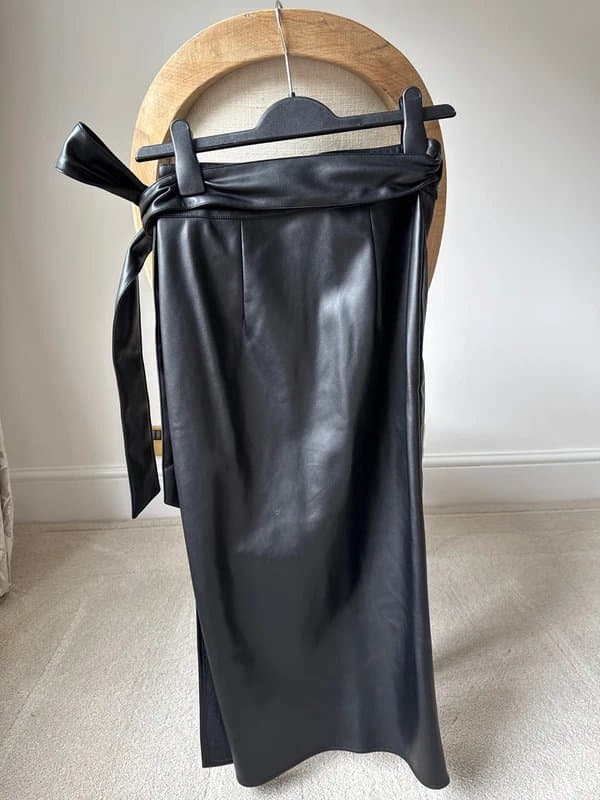 Never Fully Dressed Never Fully Dressed Petite Faux Leather Wrap Midi Skirt – Size 6
