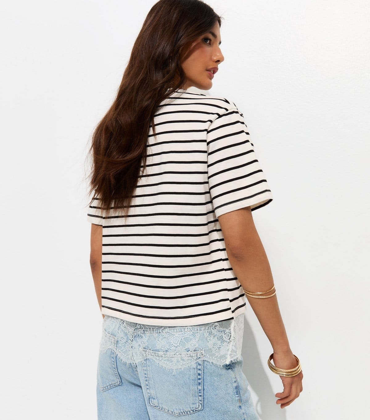 New Look Women's White Cotton Striped Paris Lace Hem T-Shirt New Look - 4