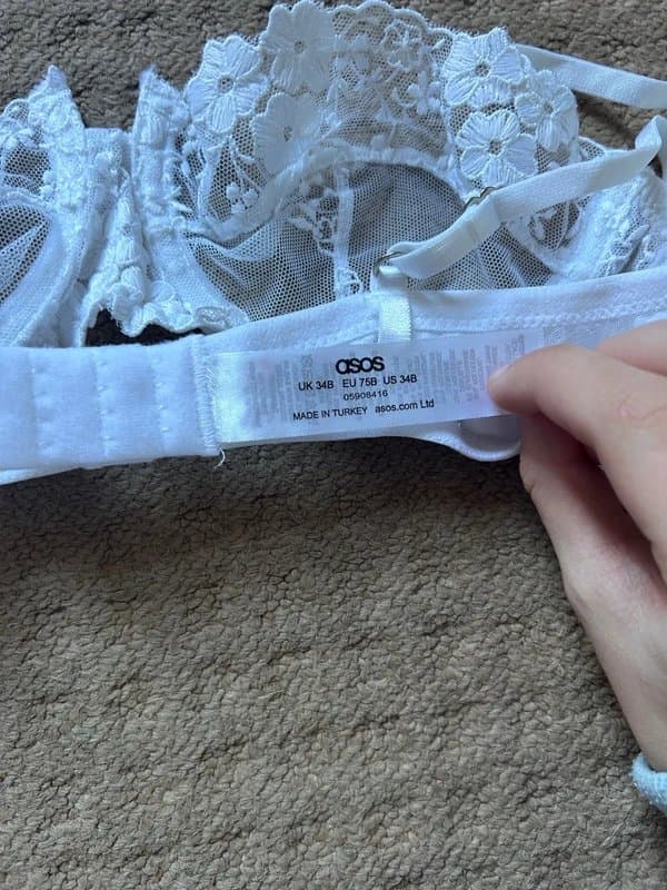 ASOS ASOS women’s white lace bra