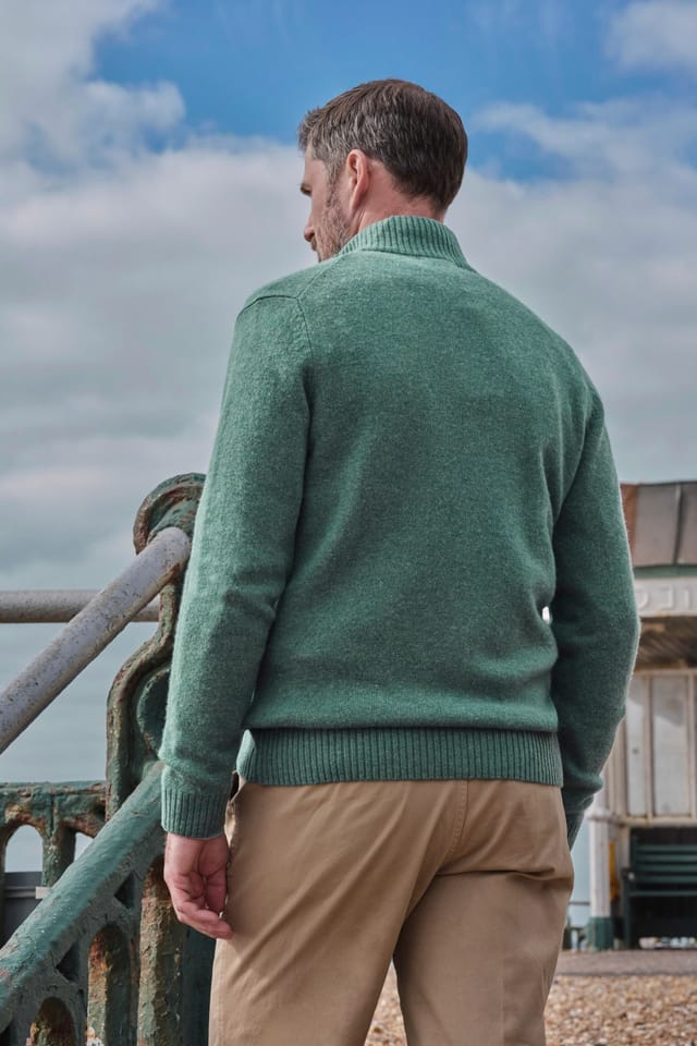 WoolOvers WoolOvers Men's Mens 100% Lambswool Lincoln Zipper Cardigan in Pale Green - 2