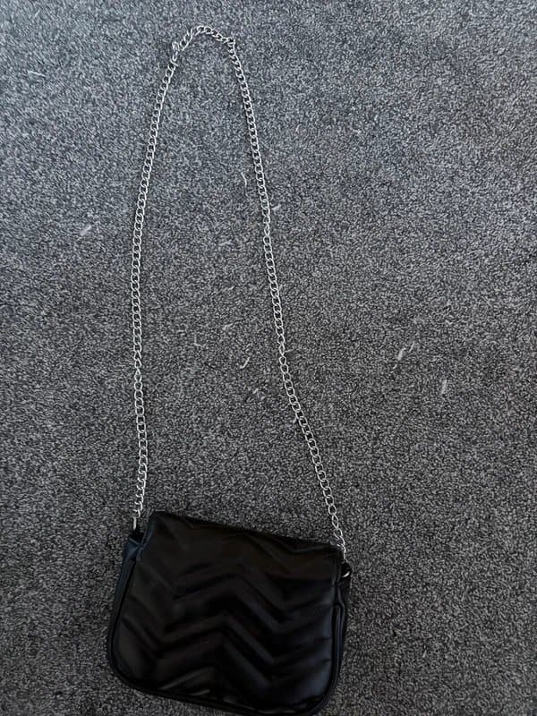 Bershka Bershka black hand bag