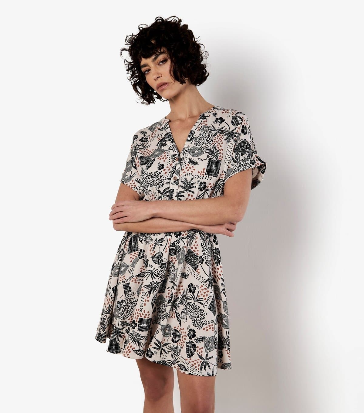 Apricot Women's Stone Leaf Print Mini Dress Apricot New Look