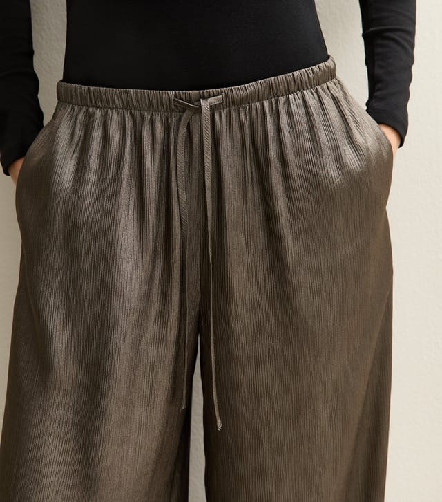 New Look Women's Silver Shimmer Textured Wide Leg Trousers New Look - 2