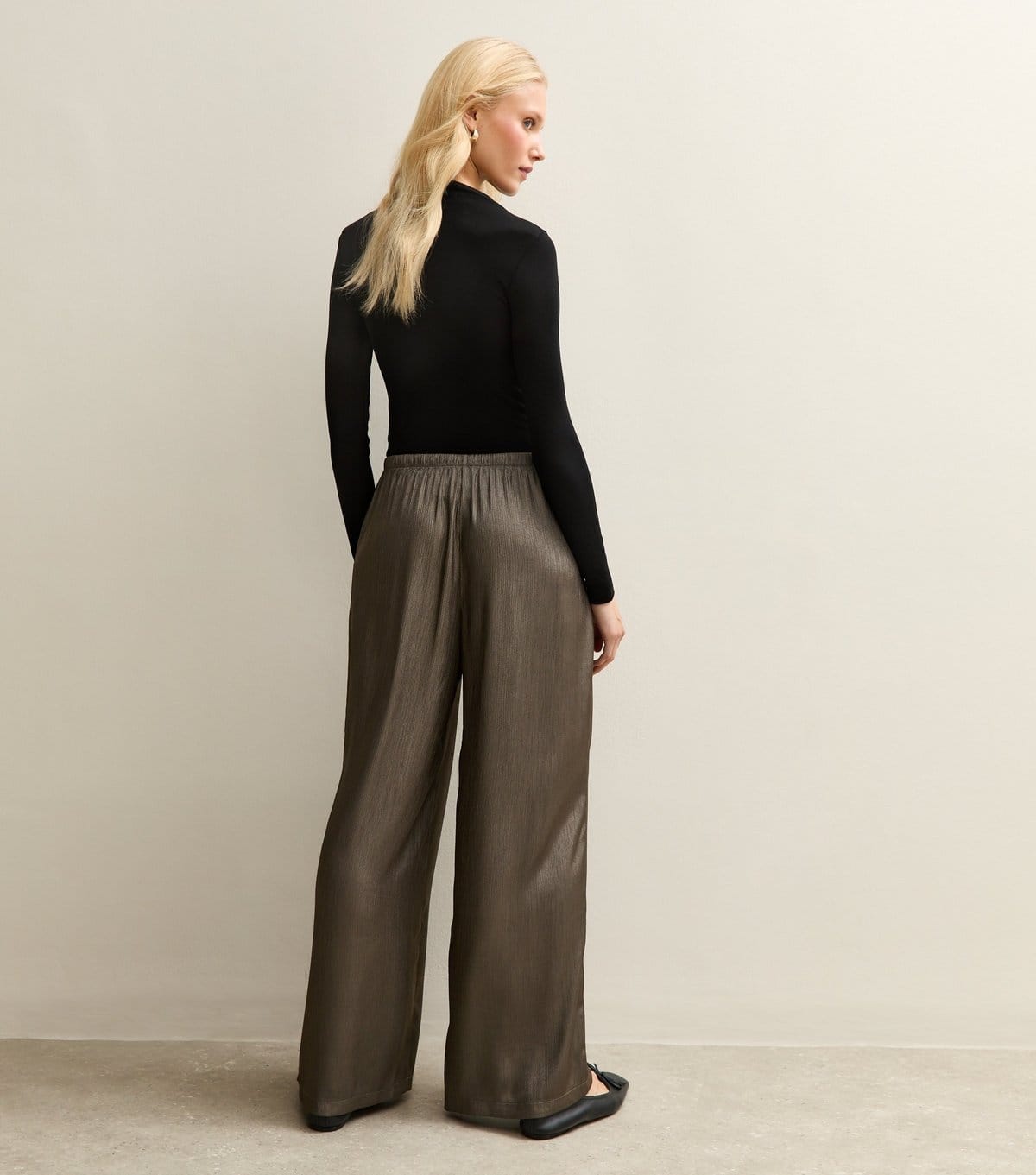 New Look Women's Silver Shimmer Textured Wide Leg Trousers New Look - 4