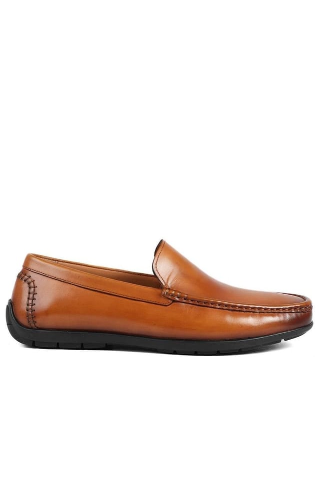 Jones Bootmaker Jones Bootmaker Men's Rawston Wide Fit Smart Leather Slip-On Shoes in Tan - 2