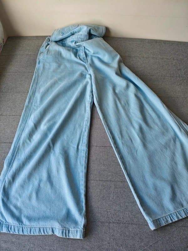 ASOS Design ASOS Woman's Dungarees Wide Leg Light Blue Jeans Size 16