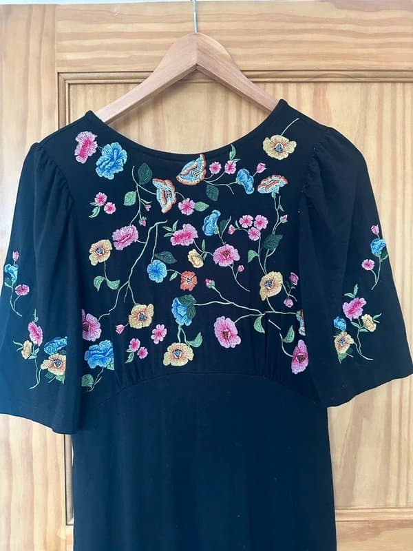 ASOS Design BNWT Asos Design tall black floral embroidered short sleeved midi dress size 12