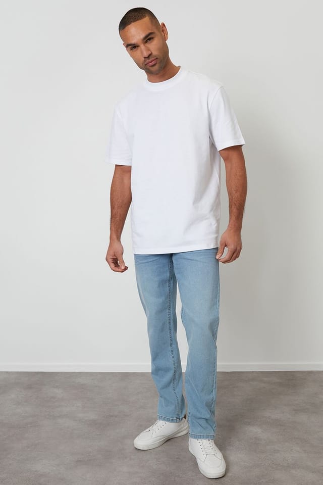 Threadbare Threadbare Men's 'Canterbury' Straight Fit Jeans With Stretch in Light Blue - 3