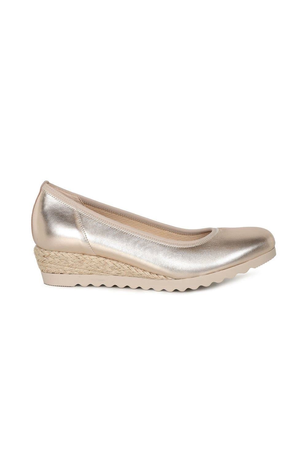 Gabor Gabor Women's 'Epworth' Low Wedge Heeled Shoes in Gold