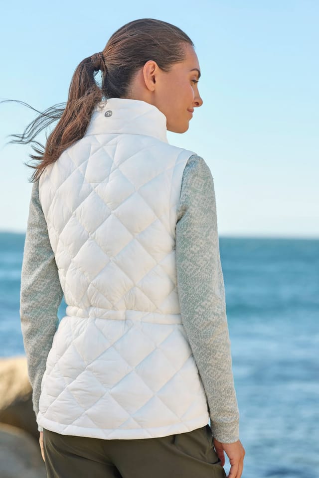 WoolOvers WoolOvers Women's Argyll Puffer Gilet in Cream - 3