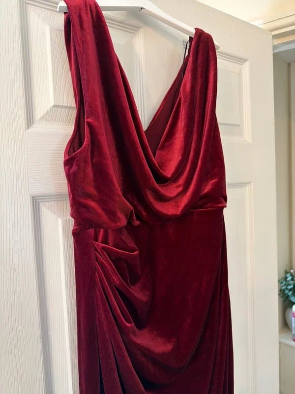 New Look Velvet dress