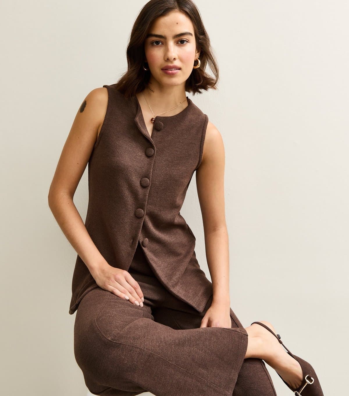 New Look Women's Dark Brown Soft Touch Compact Knit Split Front Waistcoat New Look