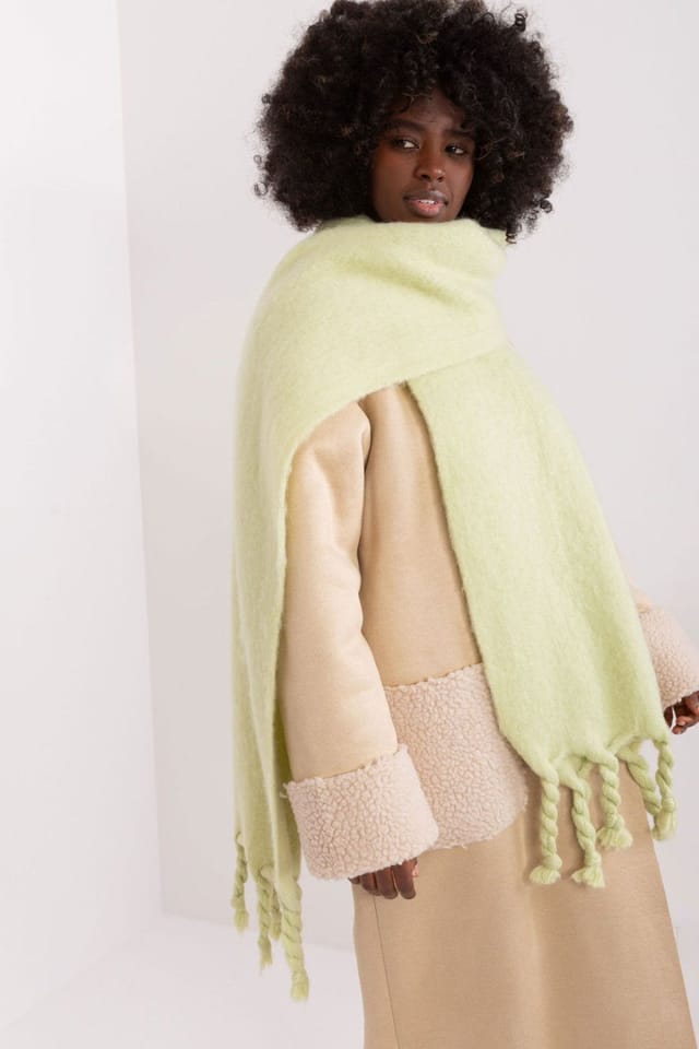 Love Lace Love Lace Women's Long Smooth Polyester Scarf with Light Tassels for Winter in Green - 2