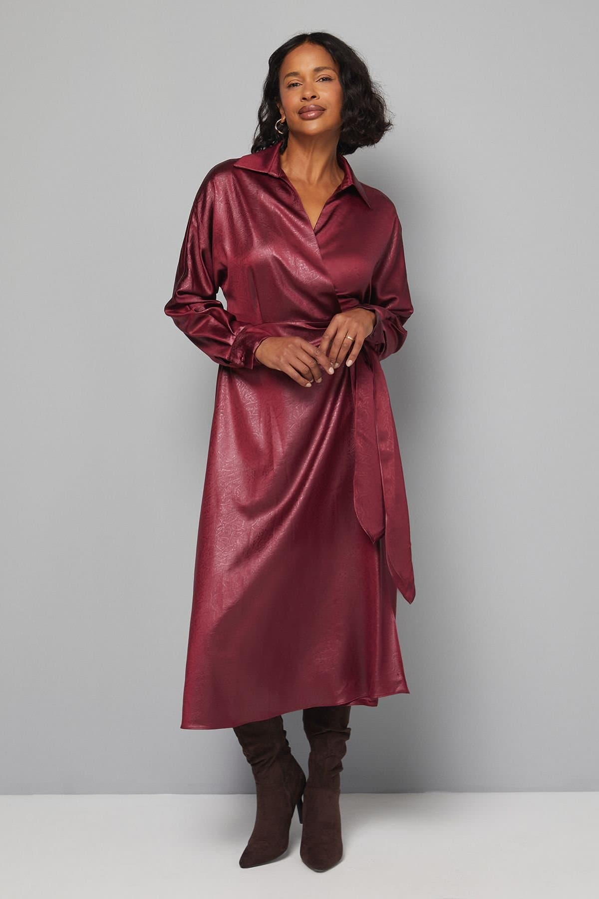 Wallis Wallis Women's Textured Satin Wrap Midi Dress in Burgundy