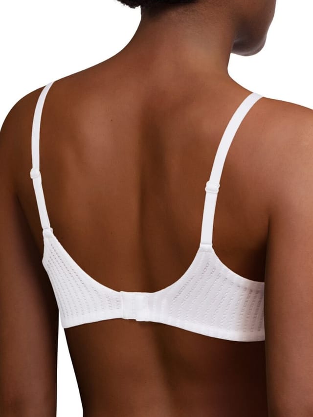 Chantelle Chantelle Women's Easy Feel Marilyn Covering T-Shirt Bra - Golden Beige in White - 3