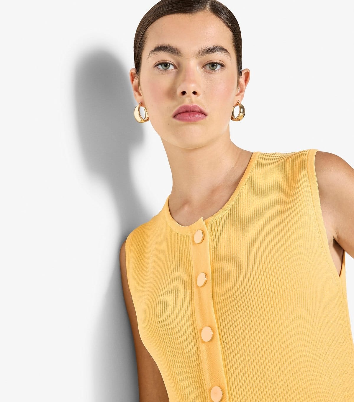 Apricot Women's Bright Yellow Press Stud Sleeveless Top Apricot New Look - 4