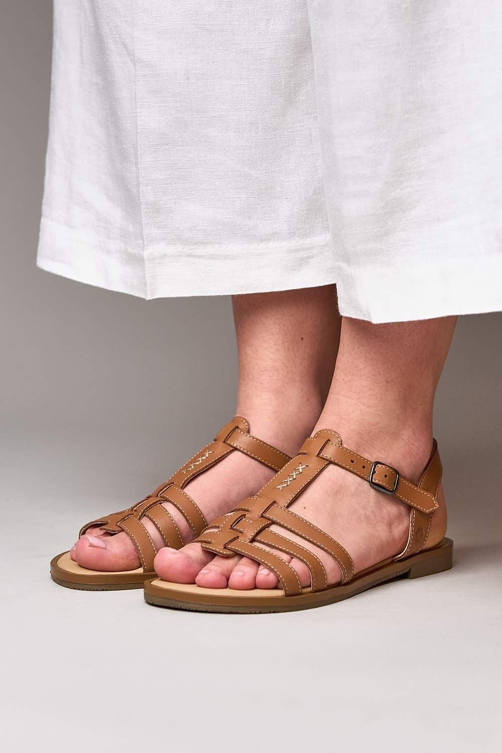 Moshulu Moshulu Tan Leather Strappy Sandals