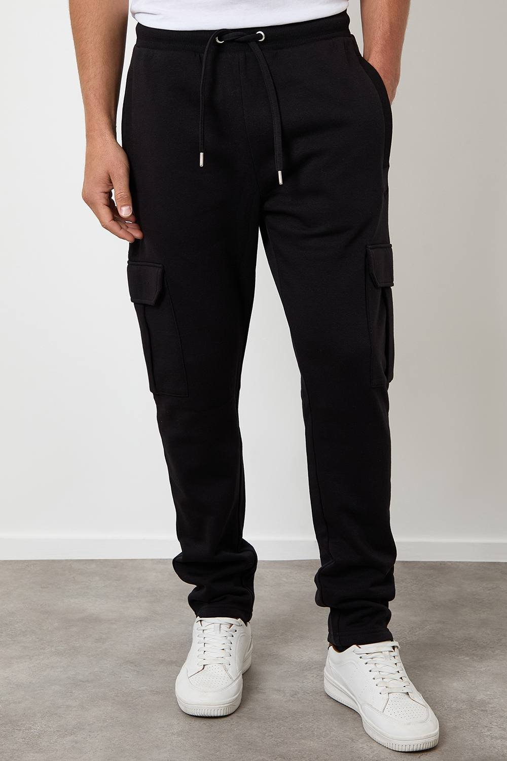 Threadbare Threadbare Men's Cargo Joggers in Black - 3
