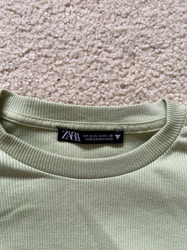 Zara zara frilly sleeved ribbed bodysuit