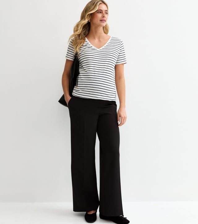 New Look Women's Maternity White Stripe V Neck T-Shirt New Look - 3