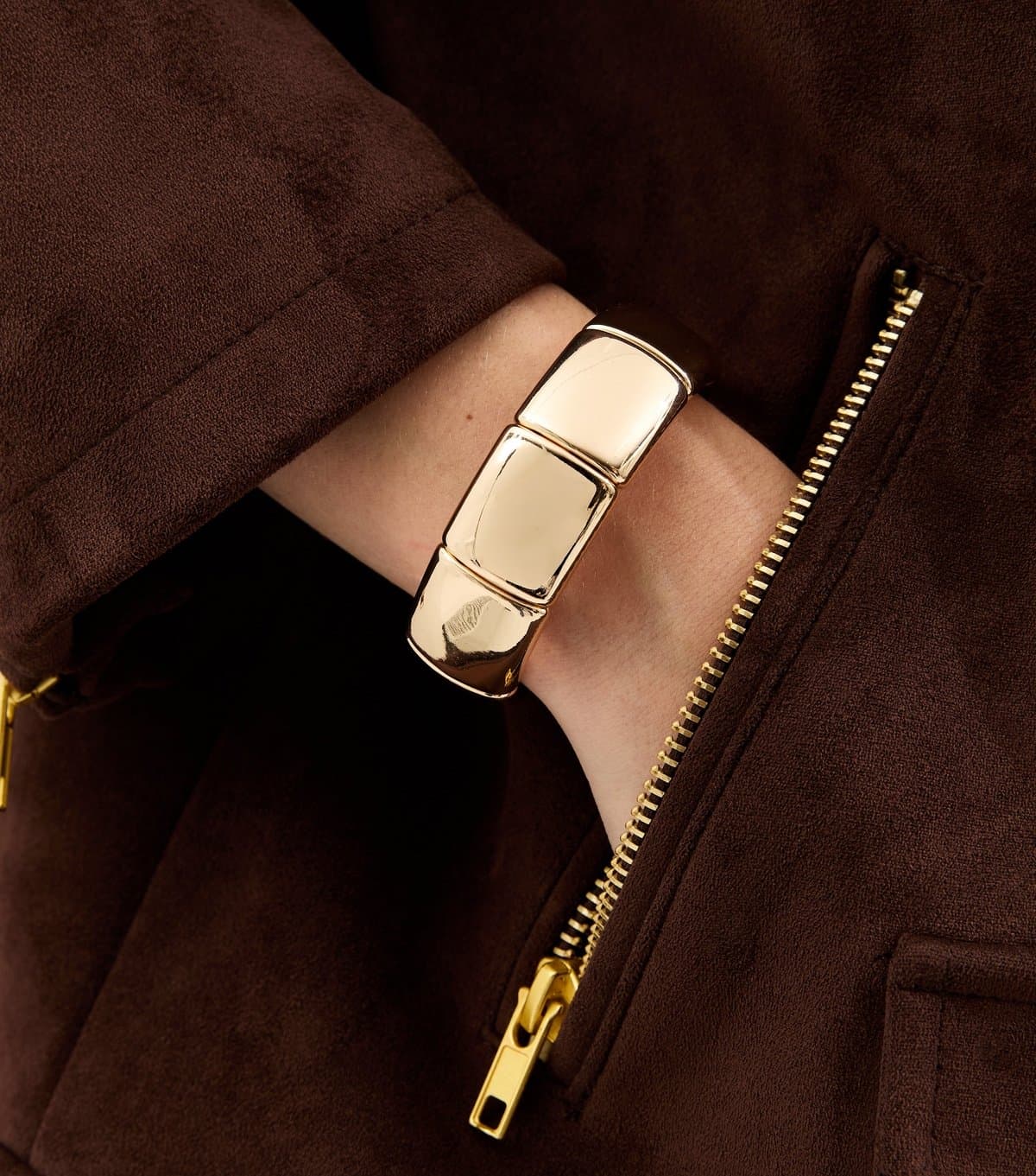 New Look New Look Gold Tone Sleek Rectangular Stretch Bracelet